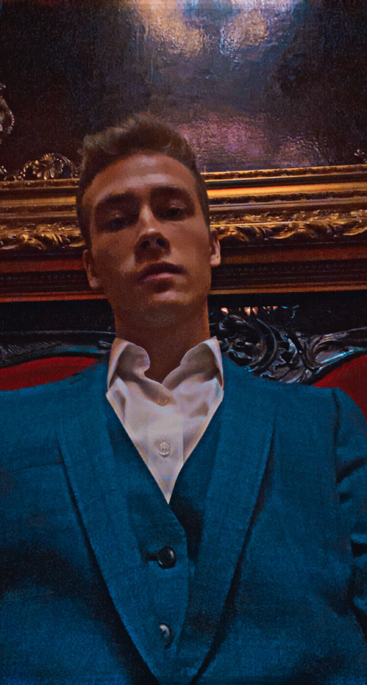  31033035  Monetka, 23 ,    