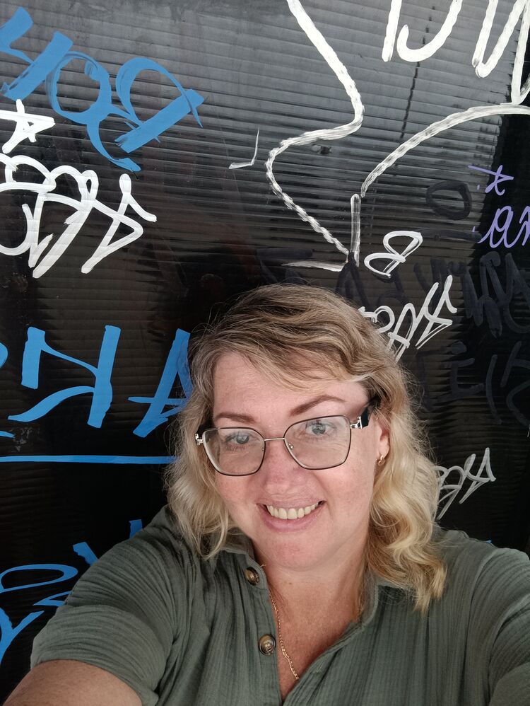  53140785  Elena, 48 ,    