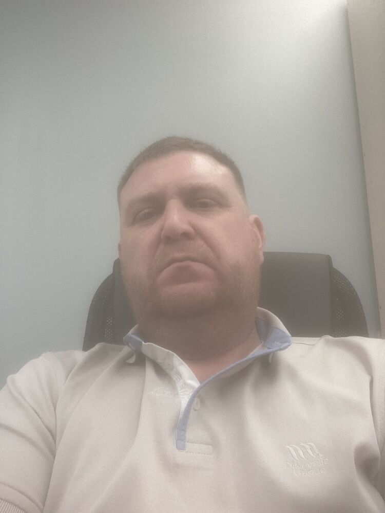 ,   Denis, 43 ,   ,   , c 
