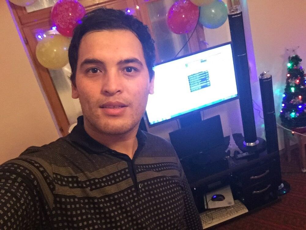  ,   Behzod, 33 ,   