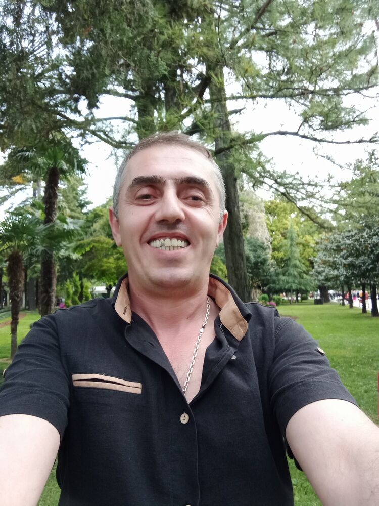  24557515  Ramaz, 47 ,    