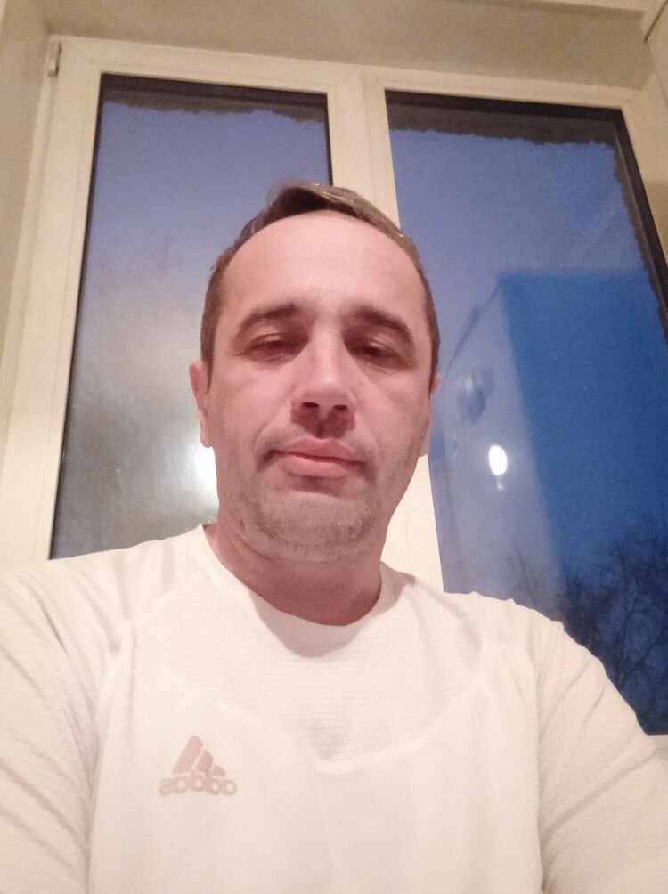  31695645  , 45 ,    