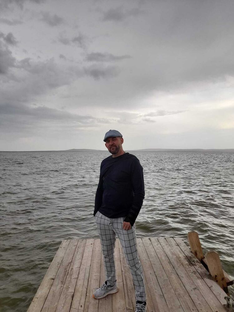  ,   Andrey, 48 ,   ,   