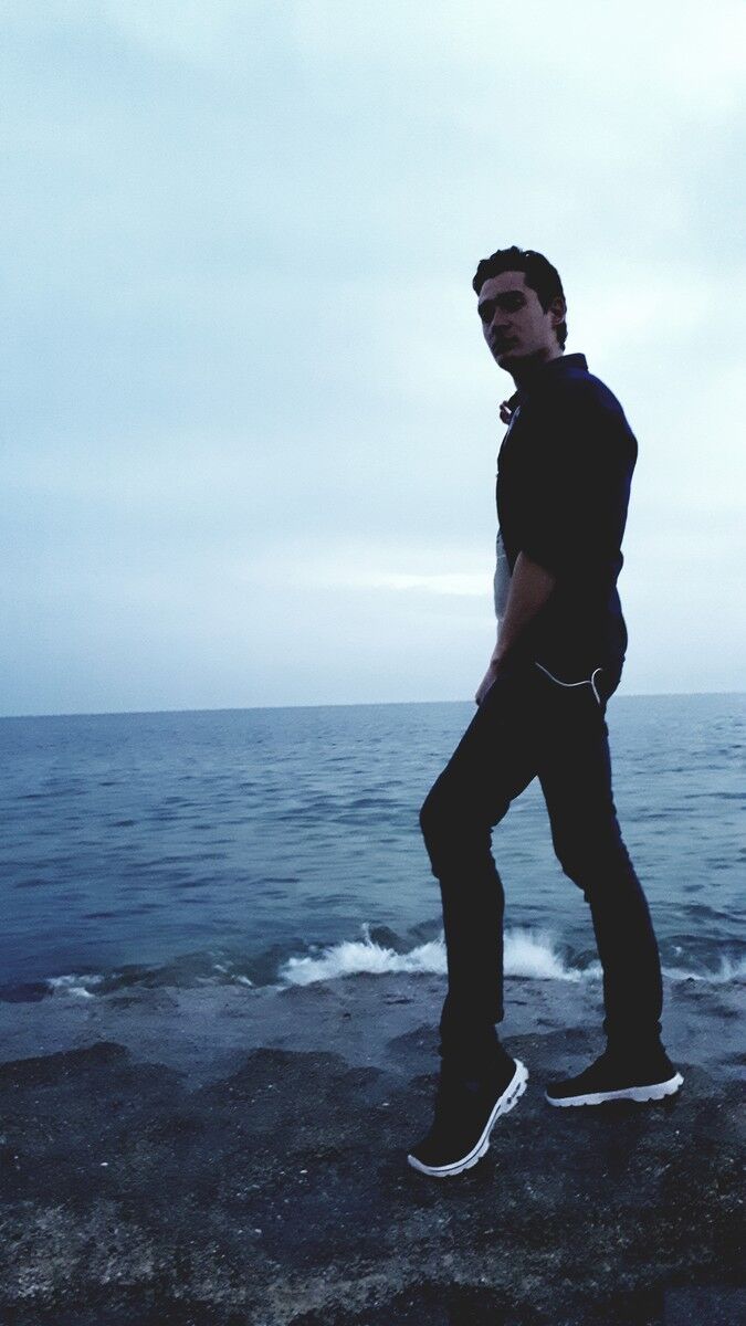  ,   Mikhail, 32 ,   ,   , c 