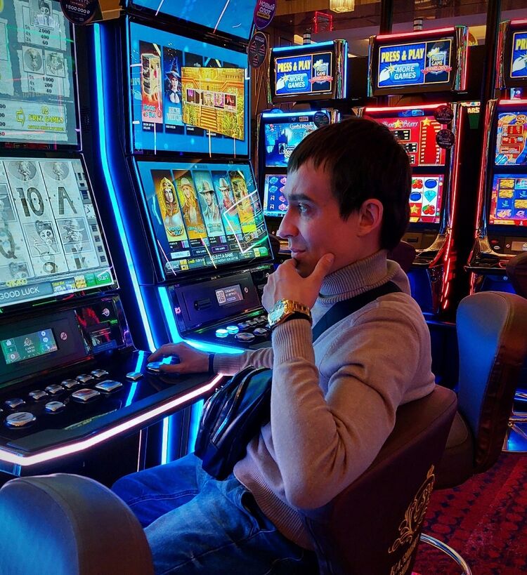  42917805  Valeriy, 28 ,    