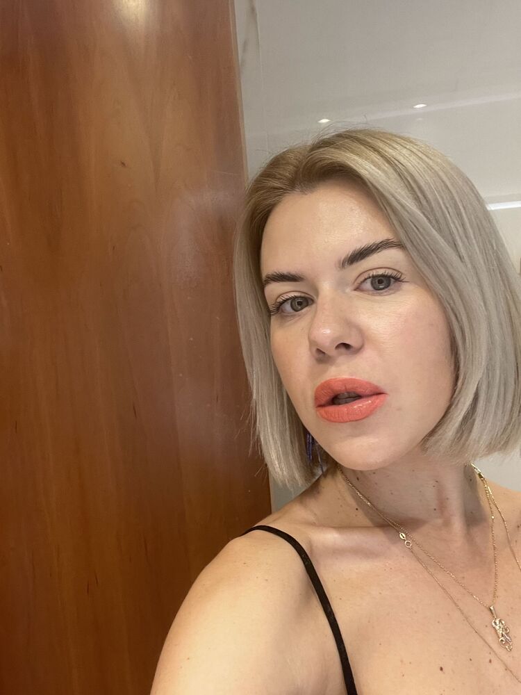  ,   Nikol, 35 ,   ,   