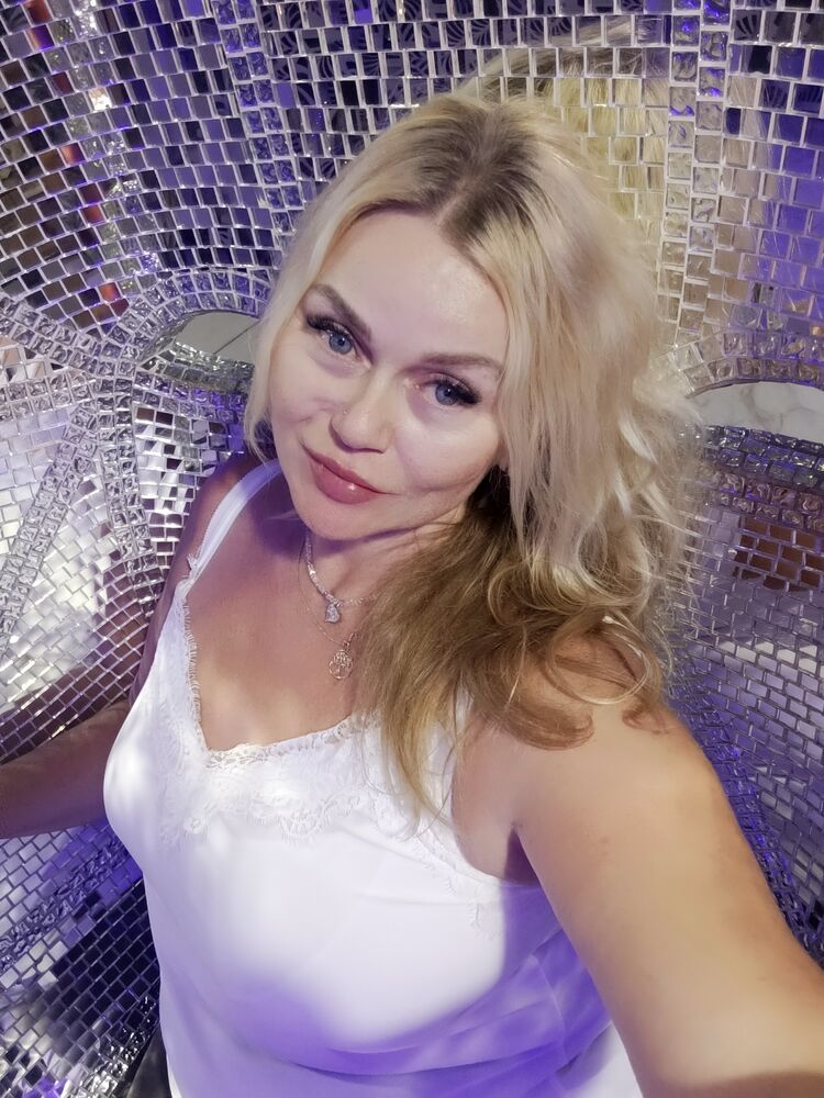  53899525  Anna, 46 ,    Alanya