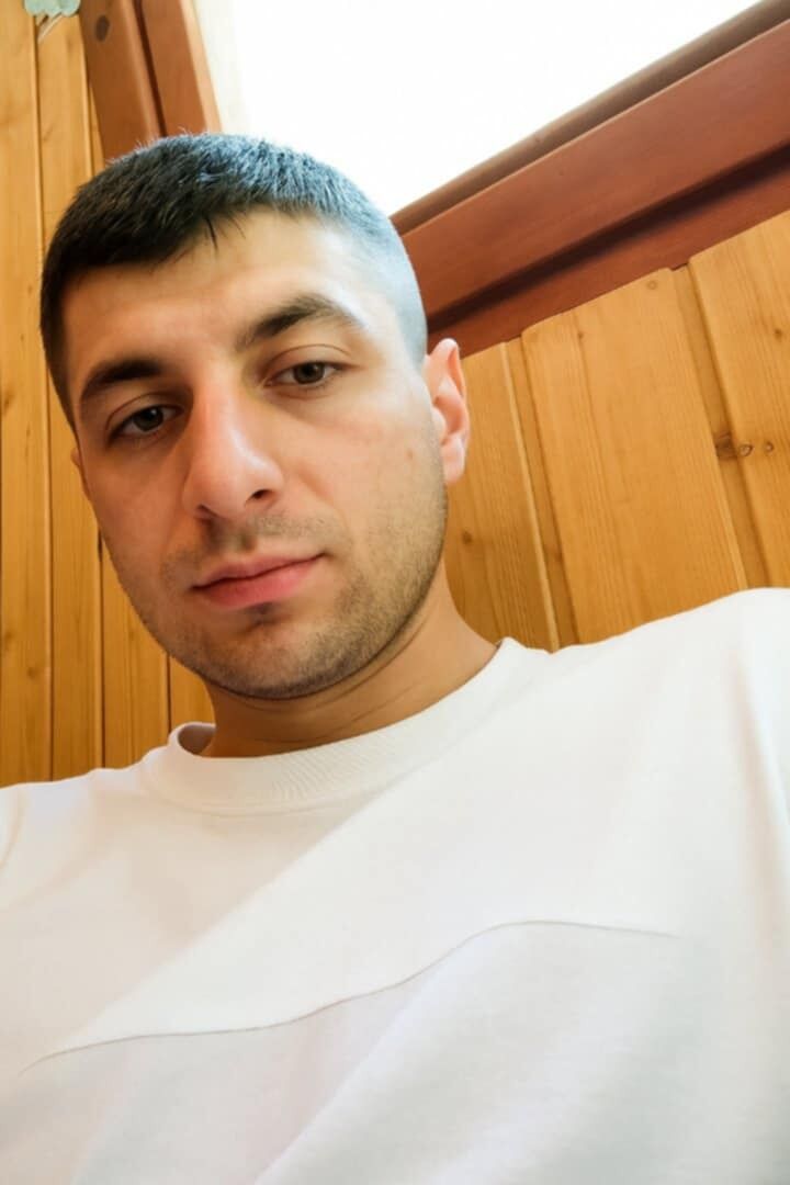  53838795  Mark, 28 ,    