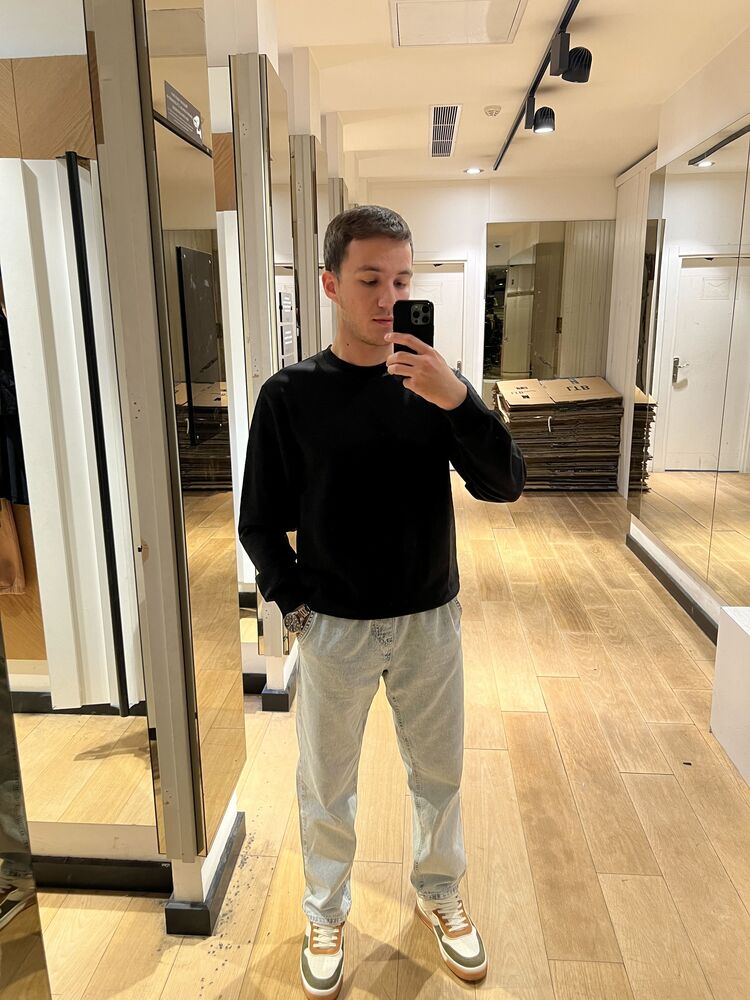  54599555  Atiik, 26 ,    