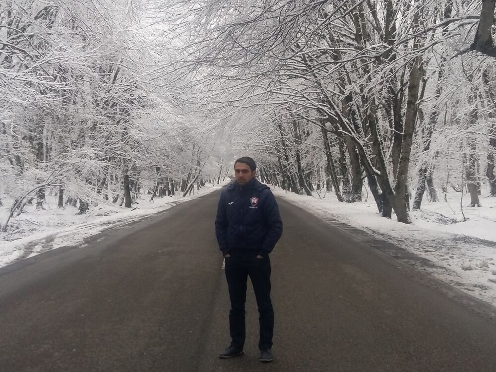  ,   Nihat, 33 ,  