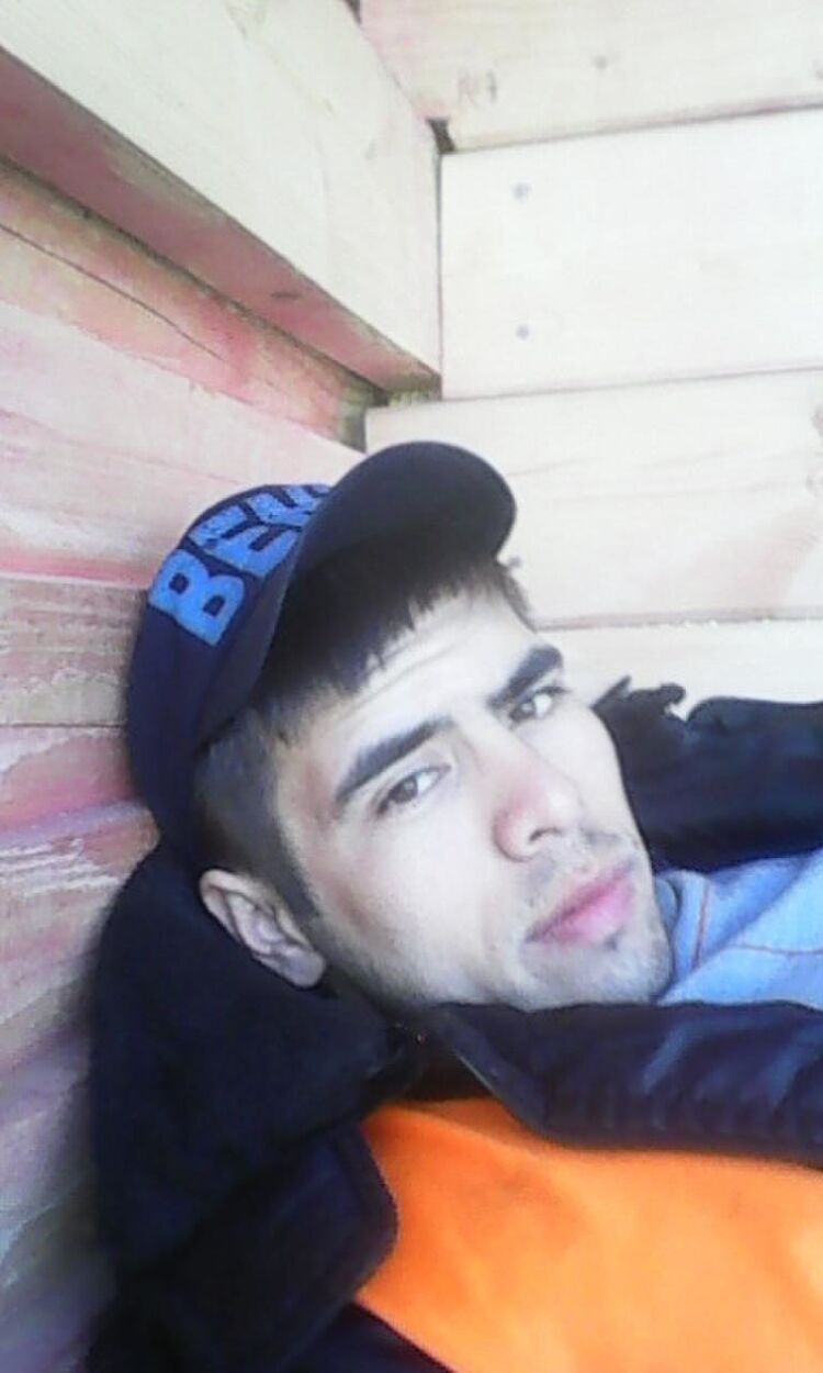  23731415  Alekjan, 31 ,    