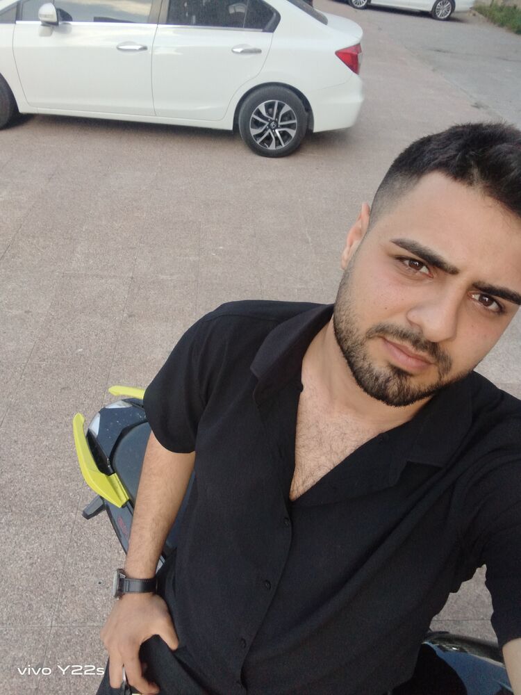  42979485  Hasan, 23 ,    -