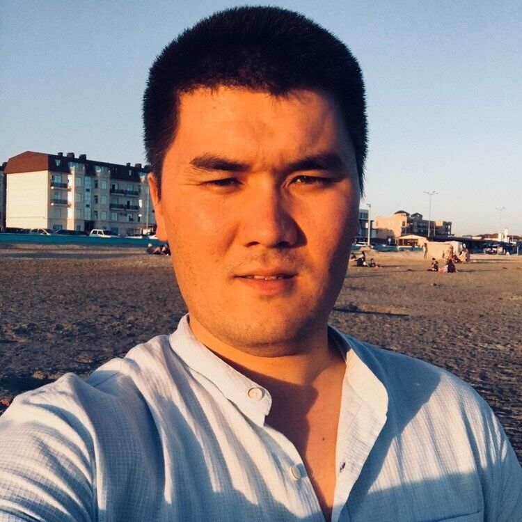  ,   Arman, 37 ,   ,   , c 