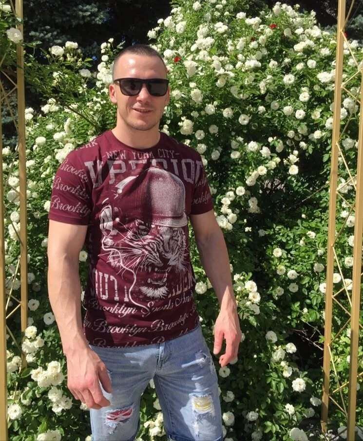 ,   Timyr, 37 ,   c 