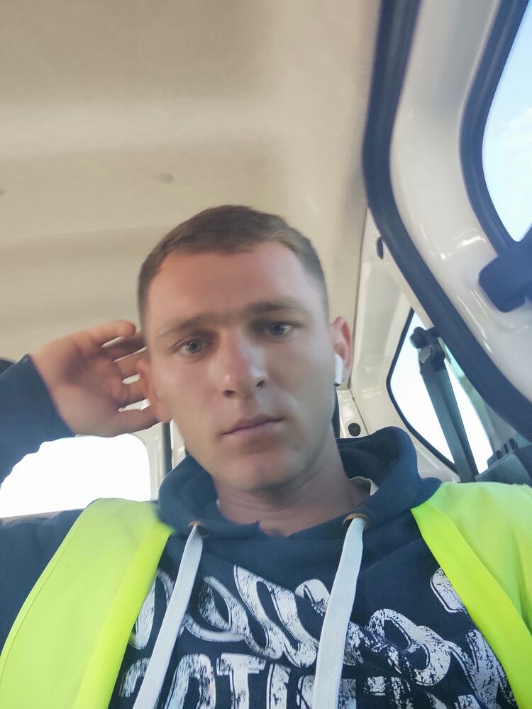  23944885  , 31 ,    