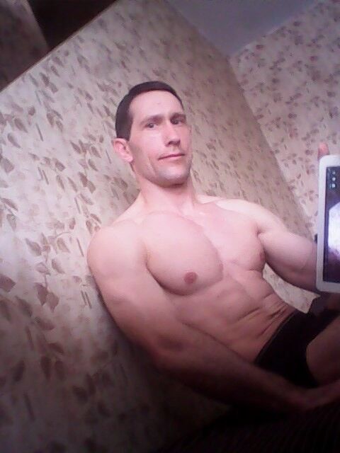  10295115  Lui, 37 ,    