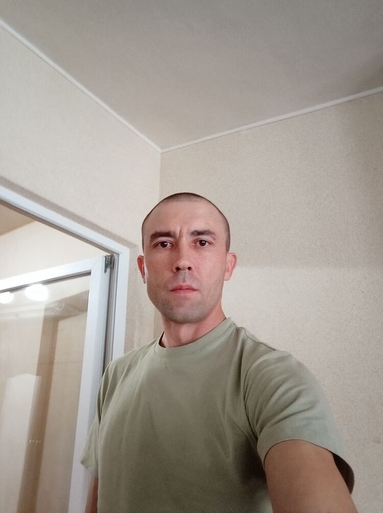  -,   Viktor, 35 ,   c 
