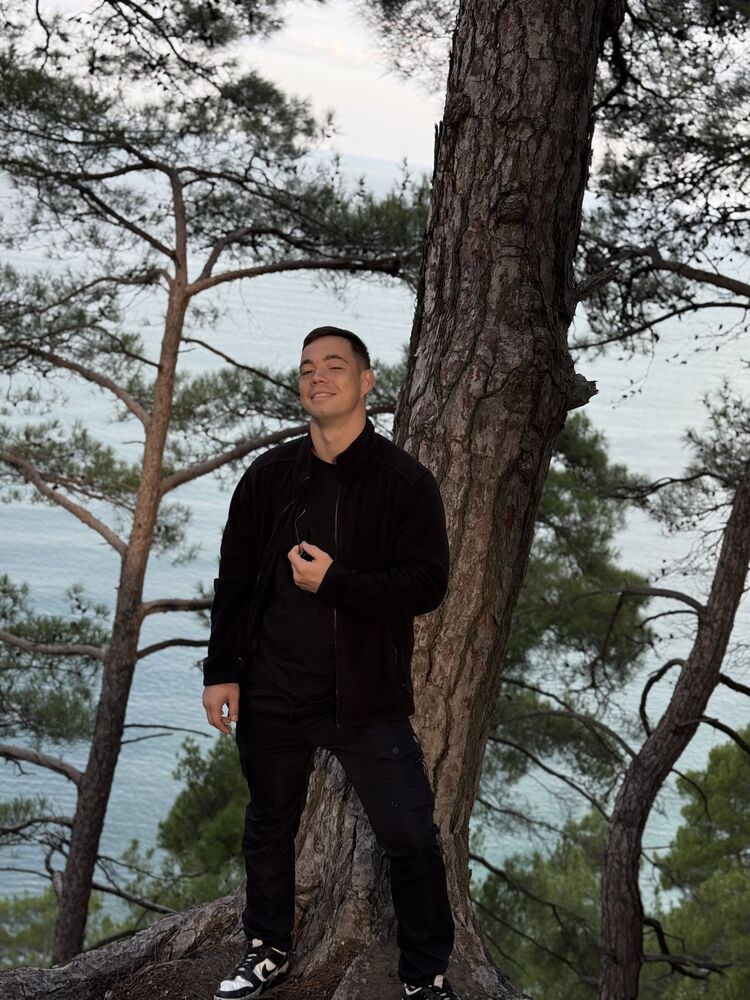  54635065  Kirill, 26 ,    