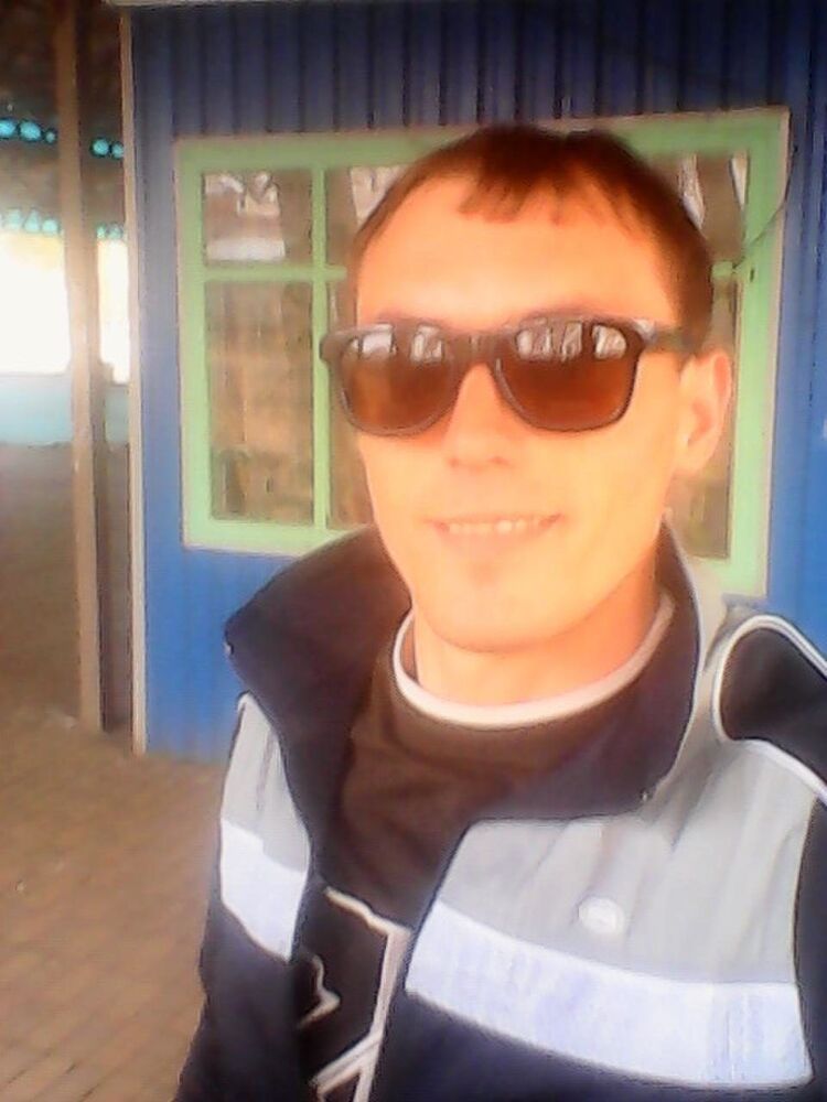  41295255  Alexander, 33 ,    --