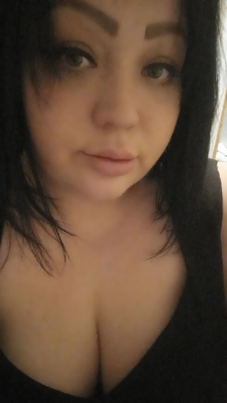  46871605  Angelina, 34 ,    