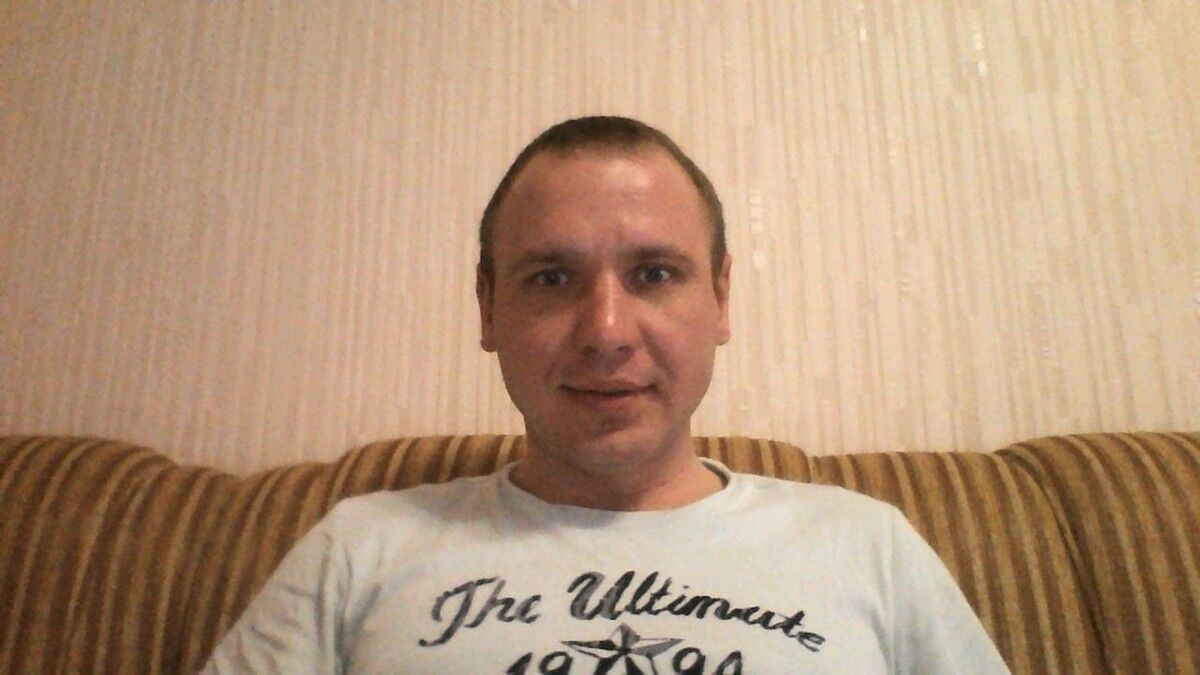  4338825  Ilia, 47 ,    