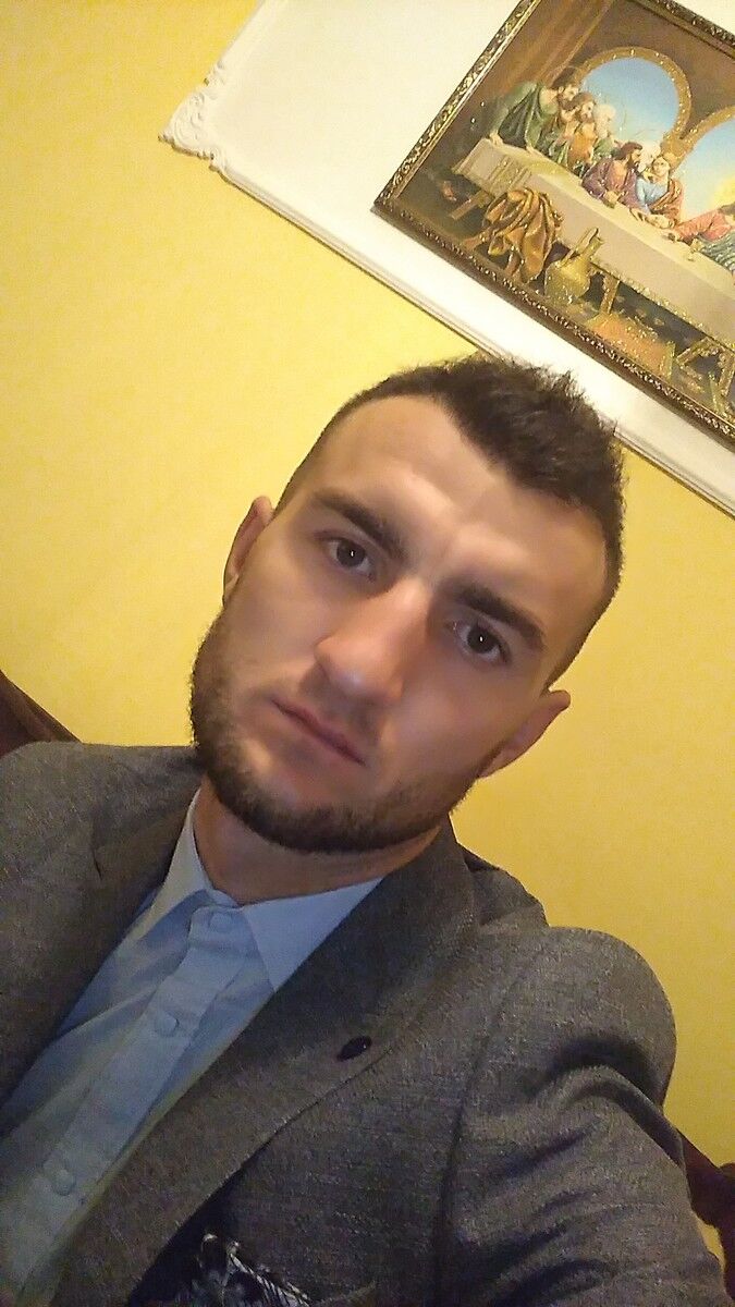  17729395  Vitalik, 30 ,    