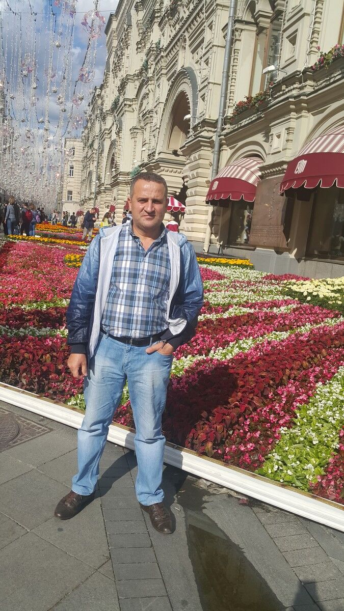 ,   Alik, 52 ,   c 