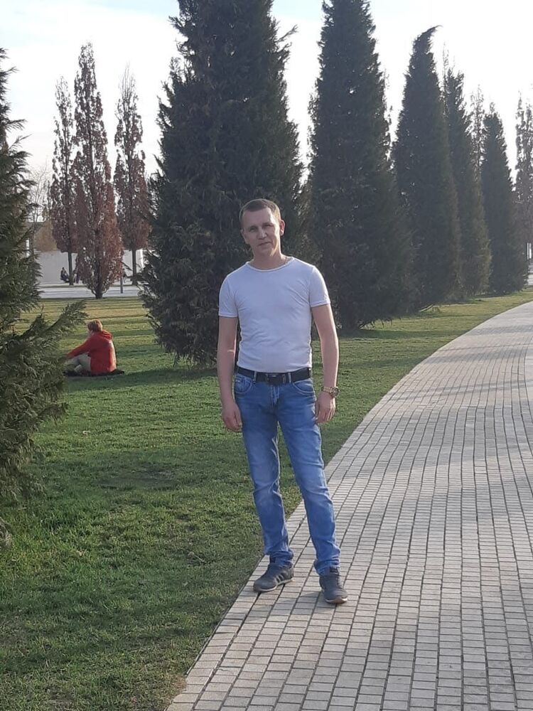  25941615  Andrei, 34 ,    
