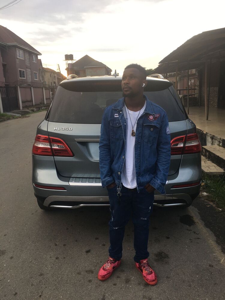  42920735  Walter, 35 ,    