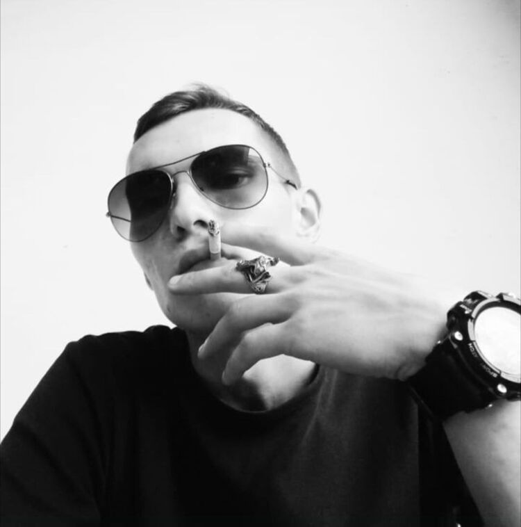  50460715  , 27 ,    