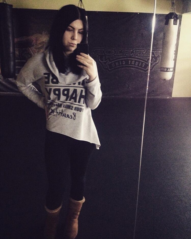  24057805  , 28 ,    