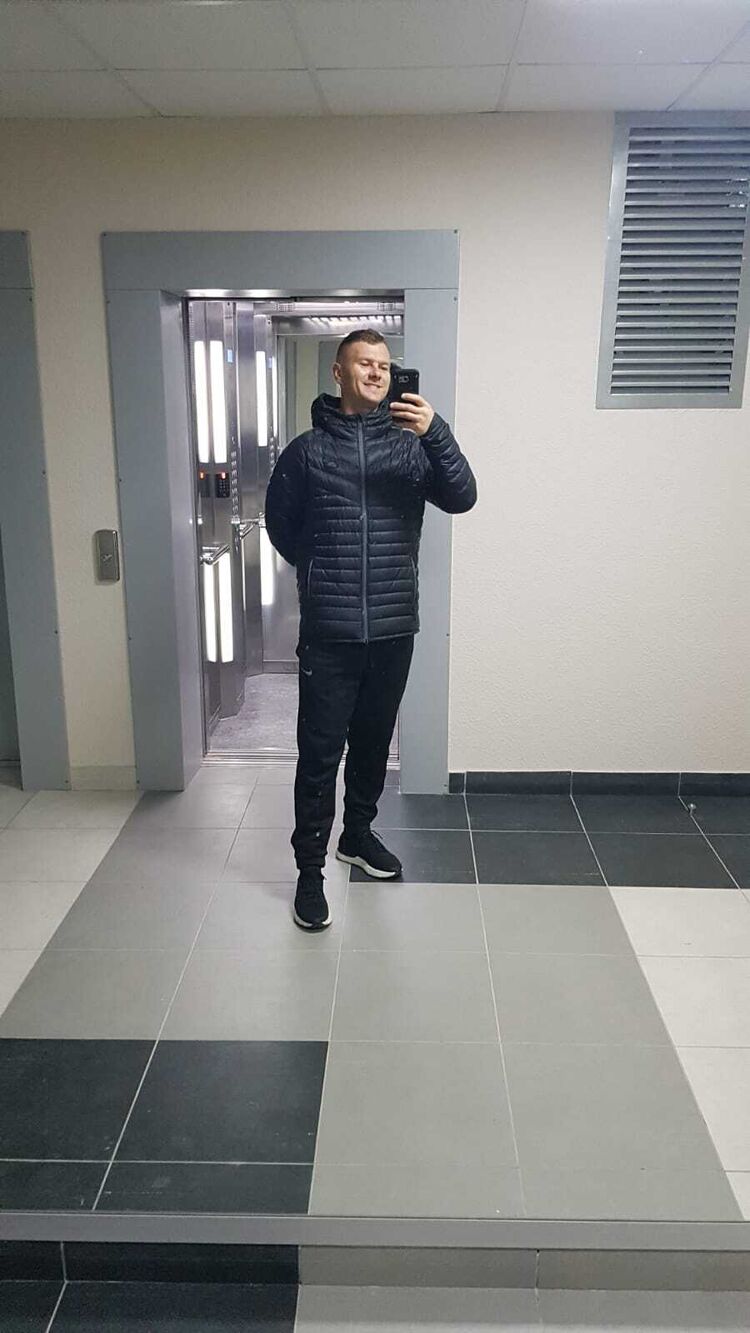 ���� 25030995 ������� Max, 41 ���, ���� ���������� � �����