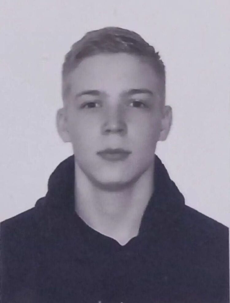  54678525  Ivan, 21 ,    