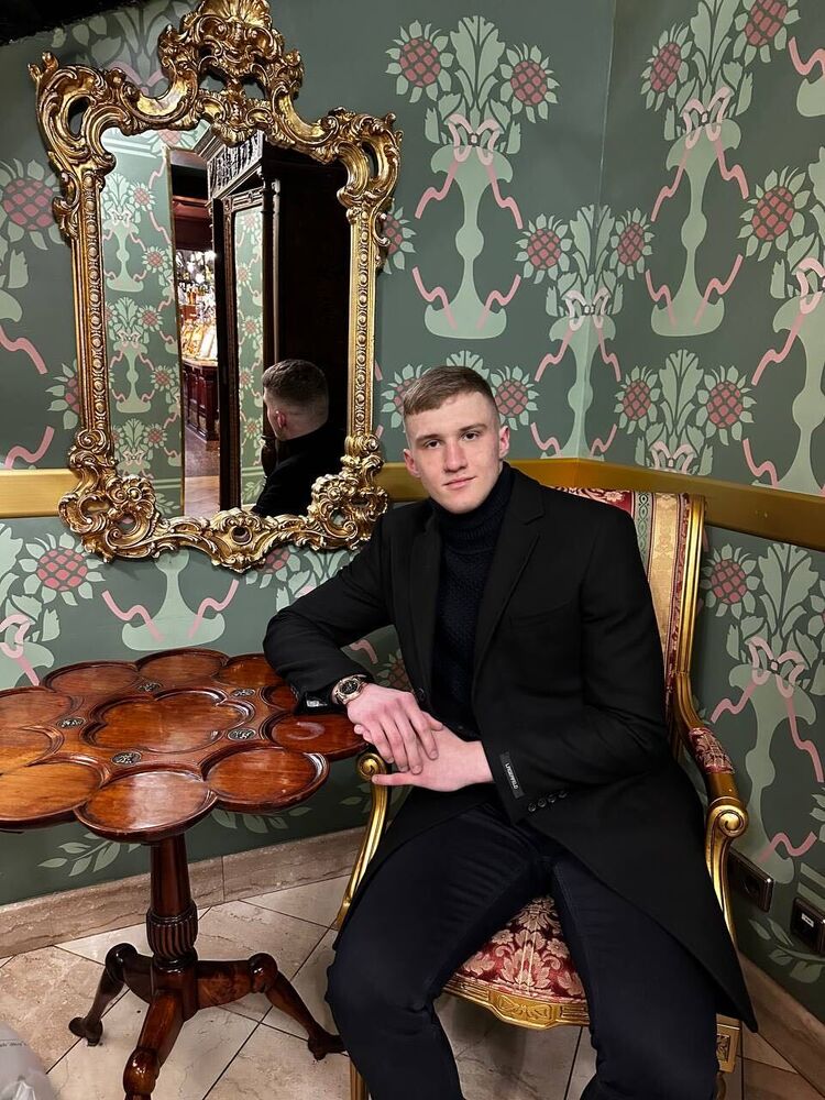  38071145  , 25 ,    -