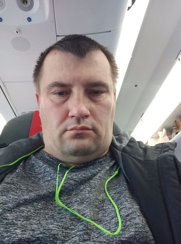  37473385  Alekcey, 42 ,    