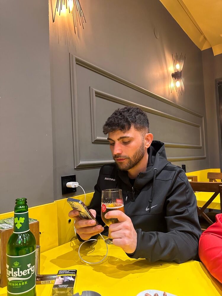  44074785  Ali, 21 ,    Boyalik