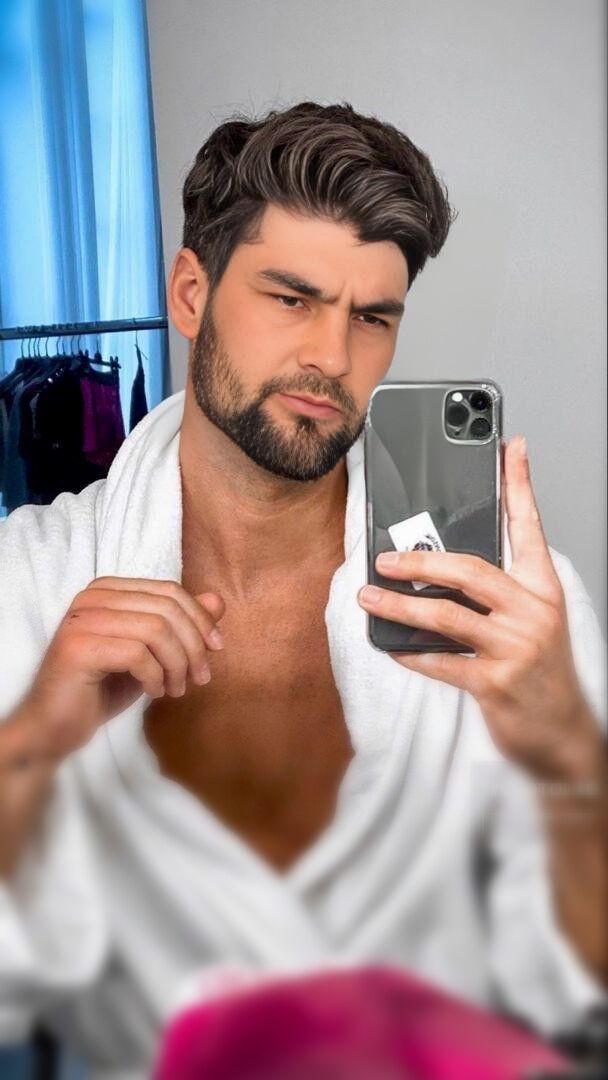  41641255  Mehmed, 27 ,     
