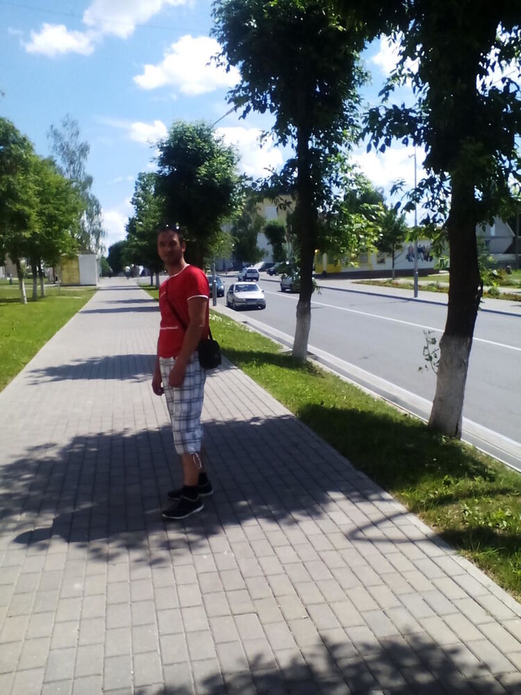  18688865  Vlad, 43 ,    
