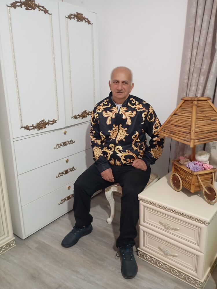  ,   Hrant, 66 ,   ,   