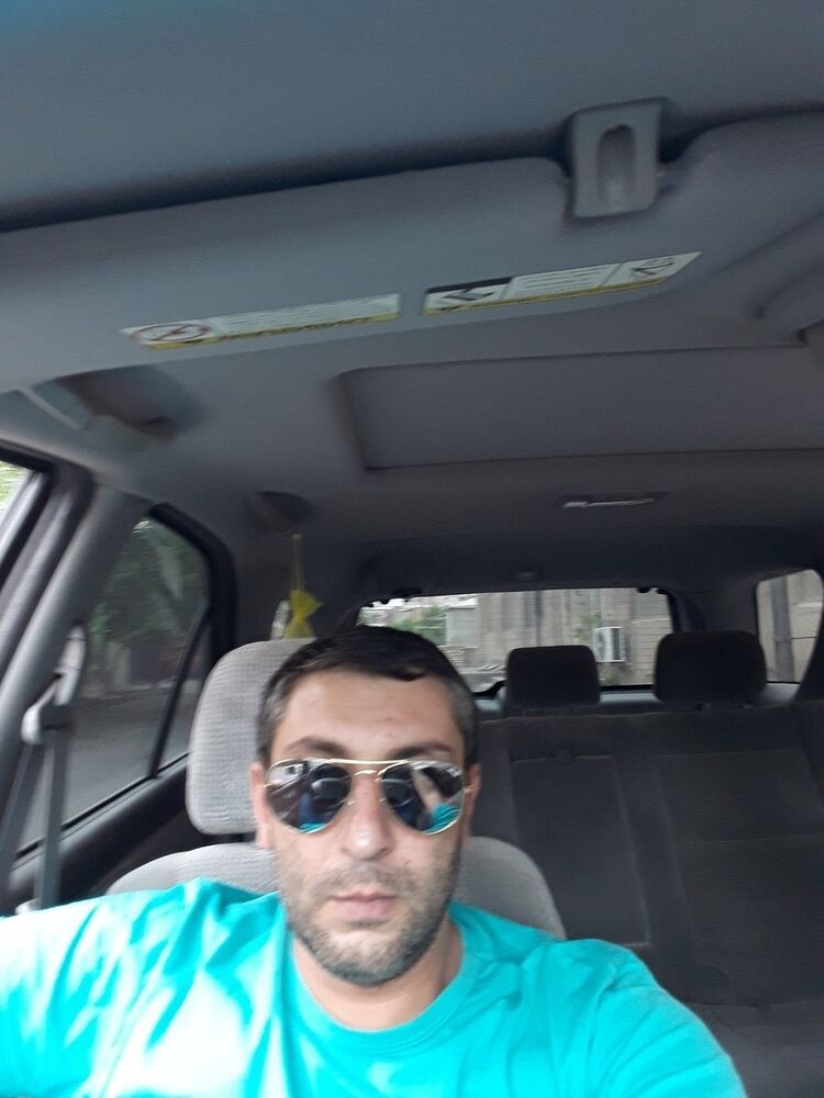  18604855  Garik, 44 ,    