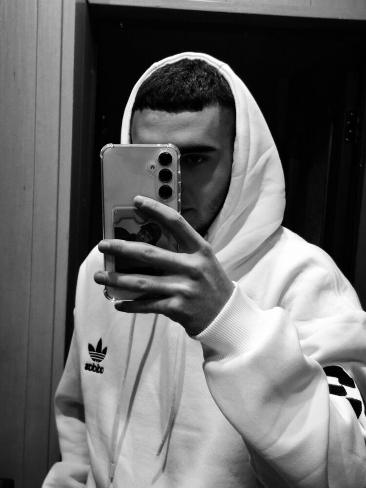  49858825  , 22 ,    