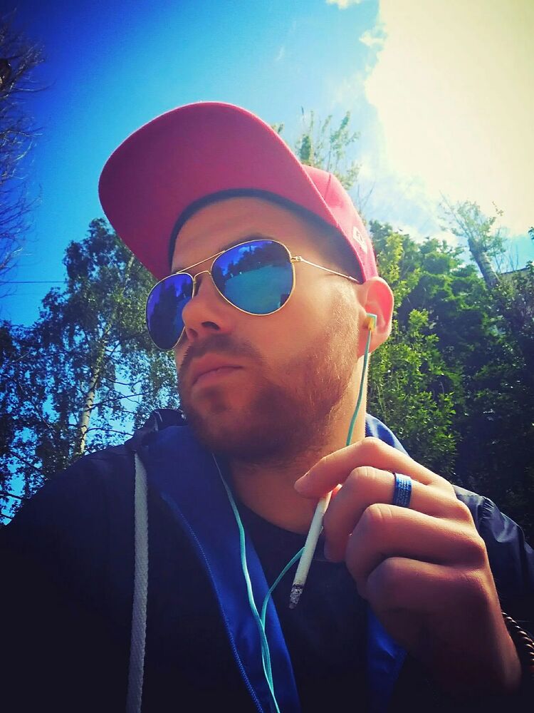 -,   Dmitry, 32 ,   