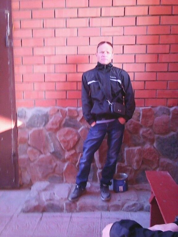  10015045  Sergei, 45 ,    
