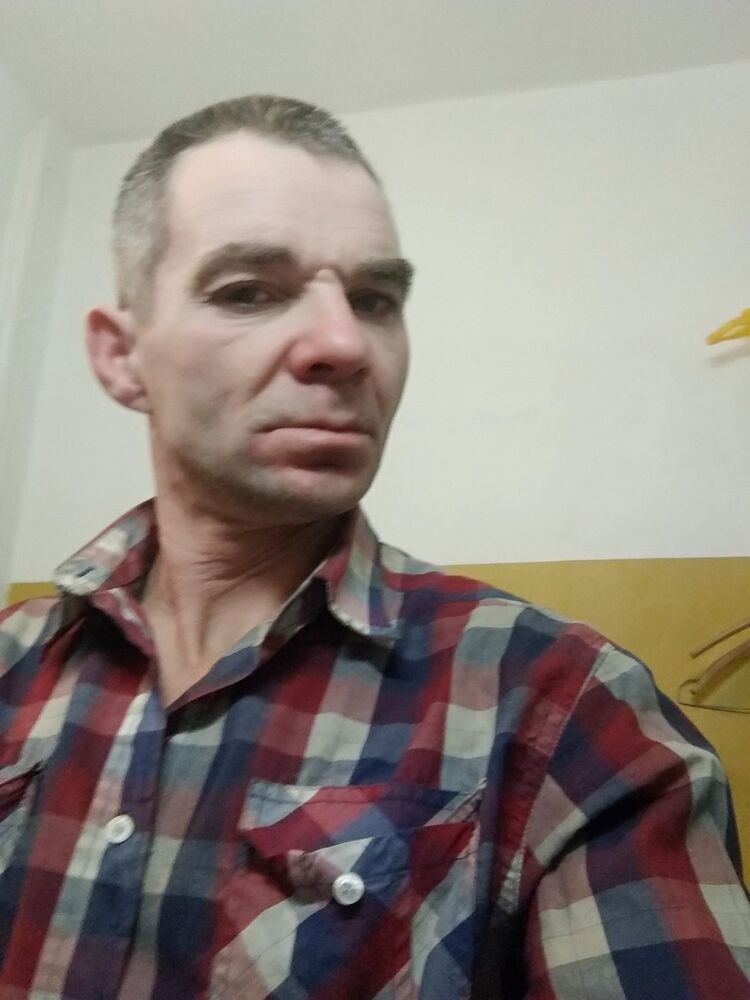  ,   Robert, 48 ,   ,   , c 
