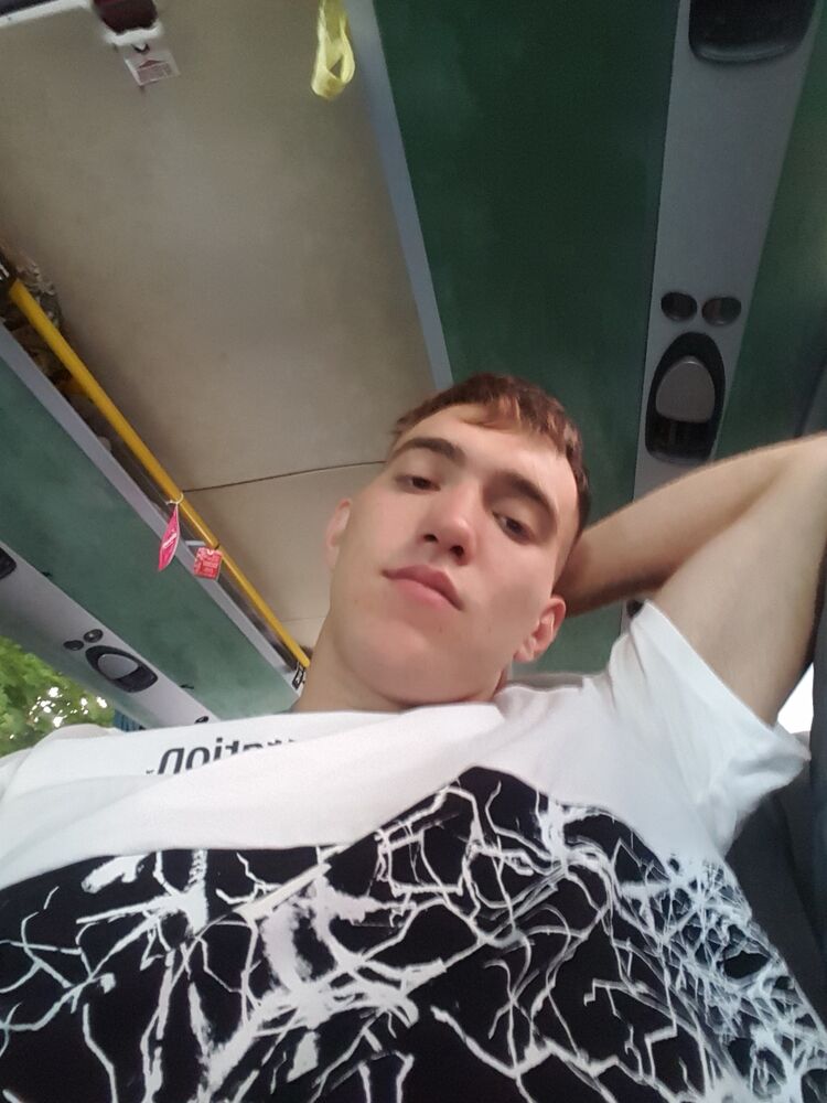 ,   Mihai, 24 ,   ,   
