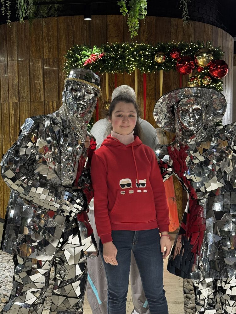  --,   , 18 ,   ,   