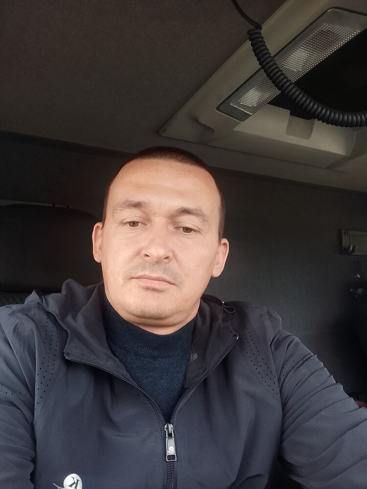  40224255  , 41 ,     