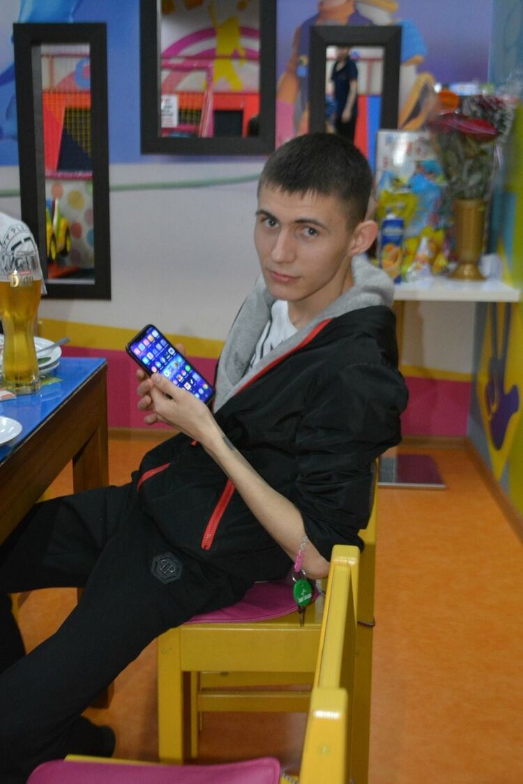  19615465  Oleg, 26 ,    