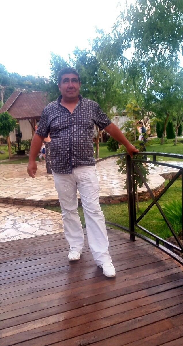  9470745  HRACHYA, 59 ,    