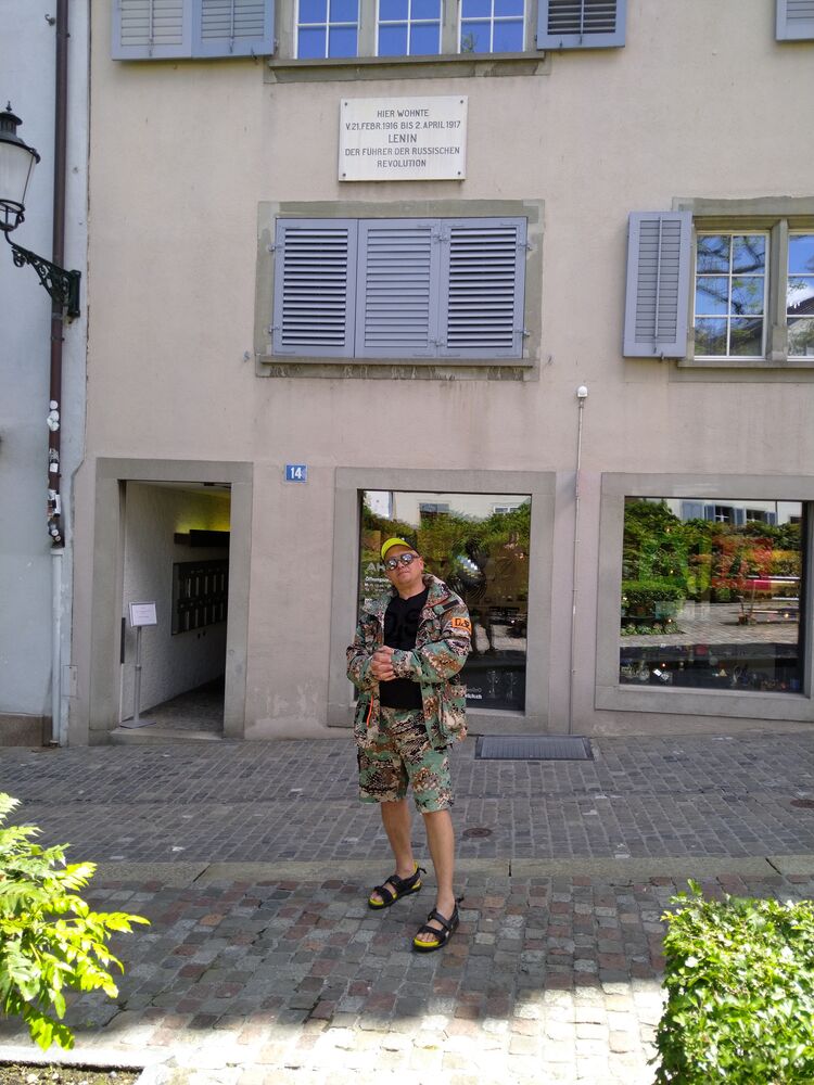  23244975  Aleksandr, 52 ,    Bonstetten